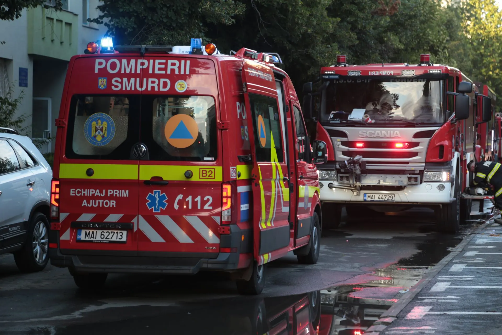 Domnești, str. Ghioceilor: incendiu la anexa unei case, ~50 mp